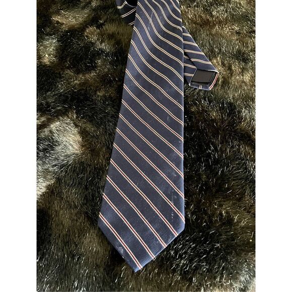 Brooks Brothers 100% Pure Silk Navy Blue Red Stripe tie  Necktie new - Picture 1 of 3